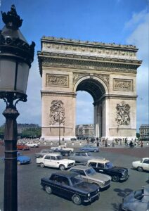 FR - Place Charles de Gaulle - Paris__AIE