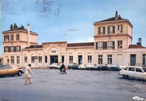 FR - Place du Général Leclerc - Arnouville-les-Gonesse__AIE