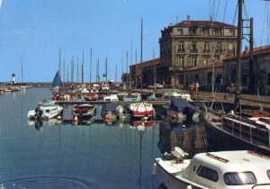 FR - Quai de la Résistance - Marseillan-Village__AIE