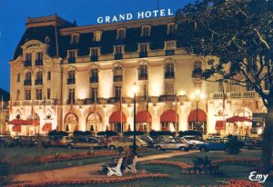 FR - Jardins du Casino - Cabourg__AIE