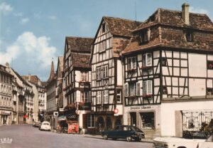 FR - Place de l'Ancienne Douane - Colmar__AIE