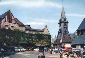 FR - Rue du Puits - Honfleur__AIE